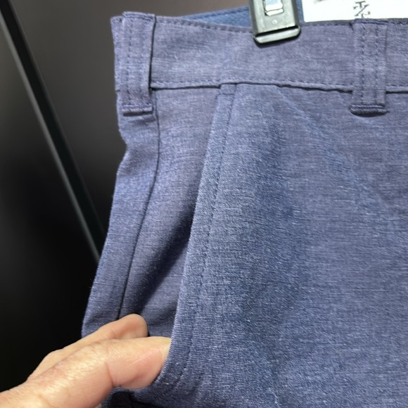 Izod Golf Straight Fit 4 pocket,moisture wicking,sun protection,flex, belt loop - Picture 3 of 6